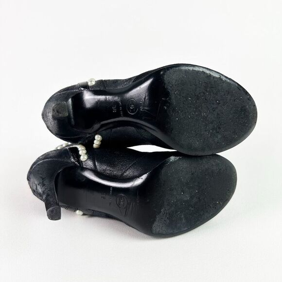 CHANEL Pearl Heel Black Ankle Boots Size 38 Booties CC Logo Metallic Leather - Picture 8 of 12